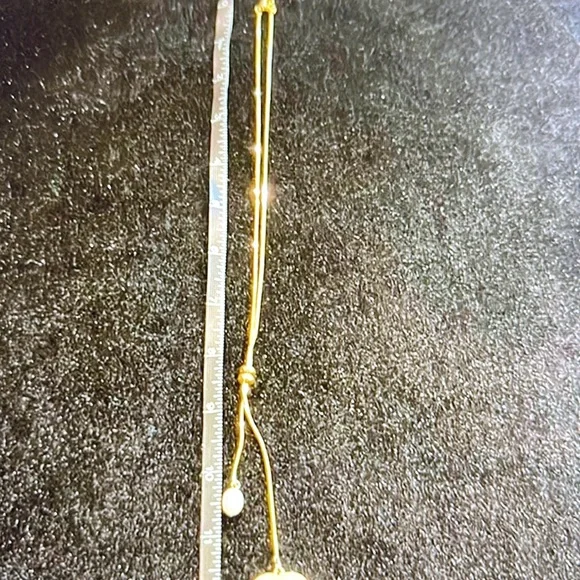 Chanel Holiday 2024 CC Pendant Charm - Picture 8 of 10